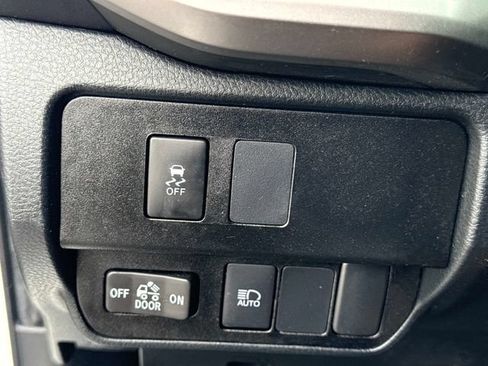 Used 2022 Toyota Tacoma SR5 w/ Technology Package RWD image 25