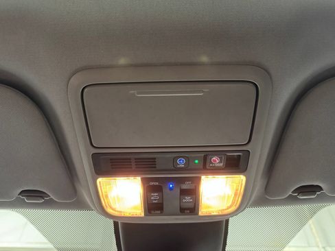 Used 2023 Honda Odyssey Touring image 30