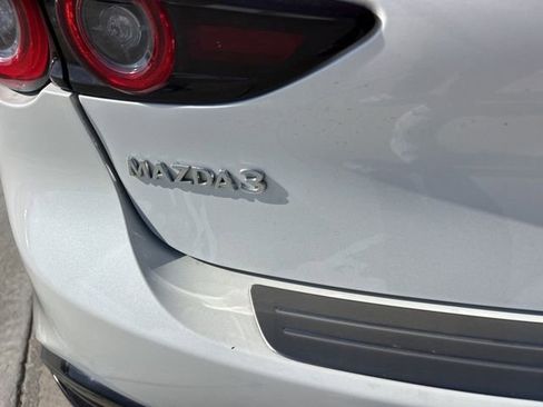 Used 2022 MAZDA MAZDA3 s image 4