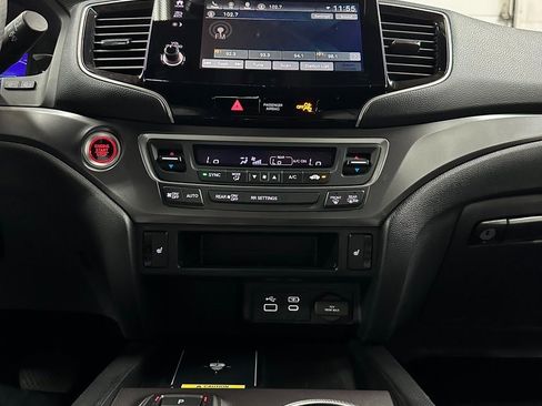 Used 2025 Honda Passport EX-L image 23