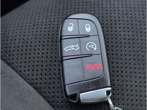 Used 2022 Dodge Challenger R/T Scat Pack w/ Dynamics Package image 17