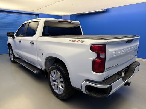 Used 2021 Chevrolet Silverado 1500 Custom AWD/4WD image 5