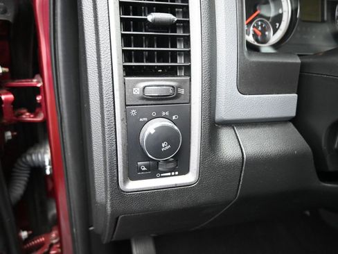 Used 2018 RAM 1500 Express w/ Express Value Package image 12