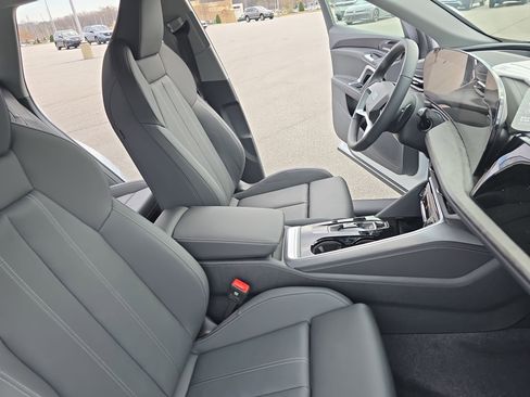 New 2025 Audi Q5 Premium Plus image 10