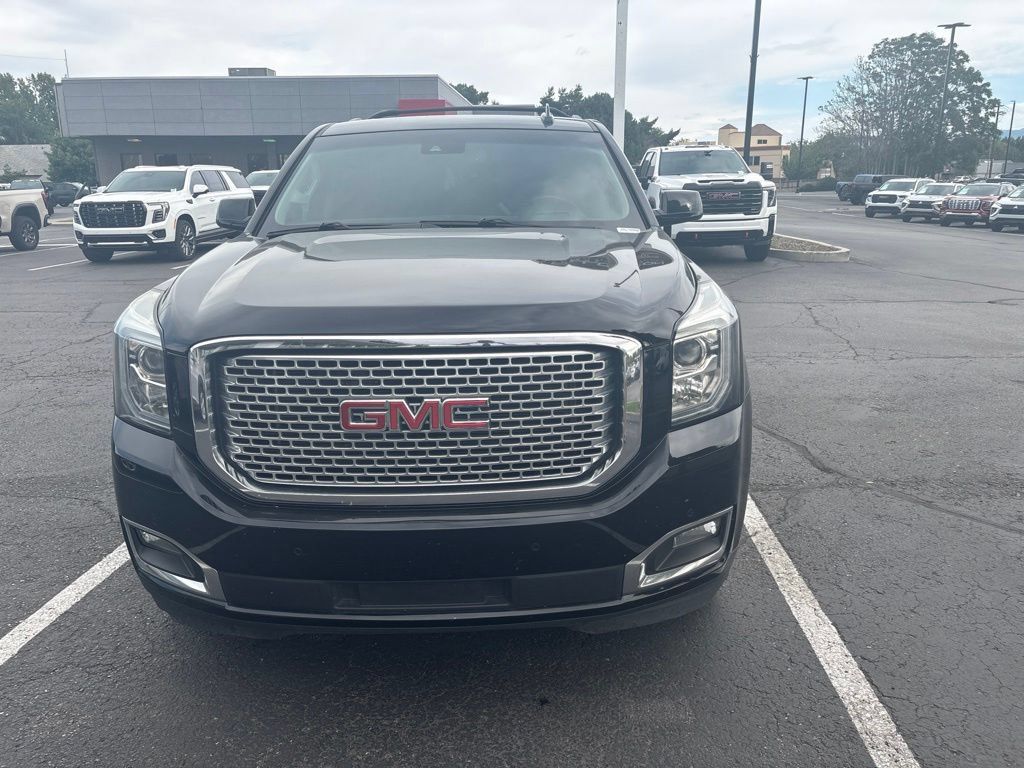 Used 2017 GMC Yukon XL Denali w/ Open Road Package AWD/4WD image 33