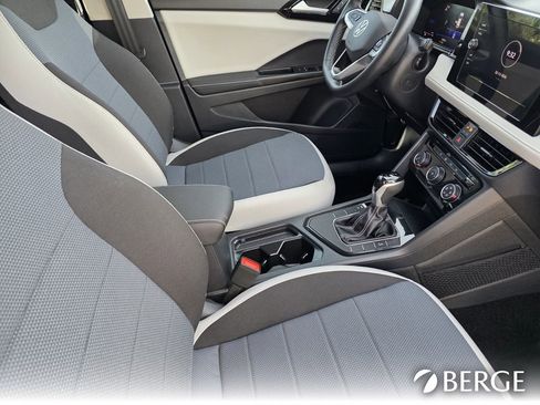 Used 2025 Volkswagen Taos S image 31