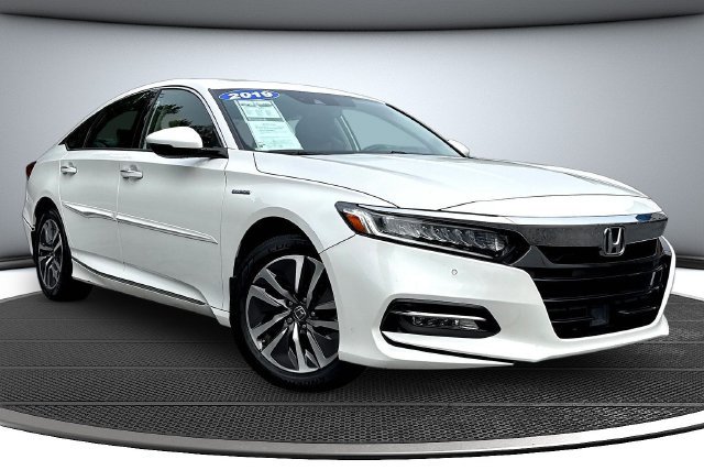 Used 2019 Honda Accord Touring image 3