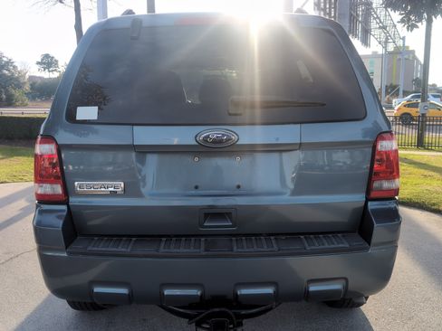 Used 2011 Ford Escape XLT w/ 202A Rapid Spec Order Code image 9