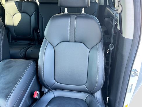 Used 2023 Honda Pilot Touring image 20