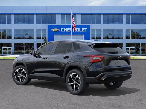 New 2026 Chevrolet Trax RS w/ Driver Confidence Package image 3