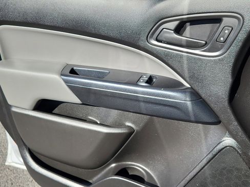 Used 2018 Chevrolet Colorado 2WD Extended Cab image 8