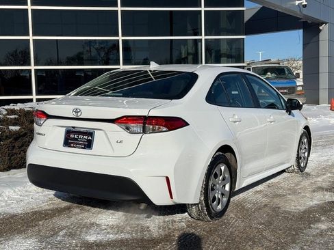 Used 2024 Toyota Corolla LE image 3
