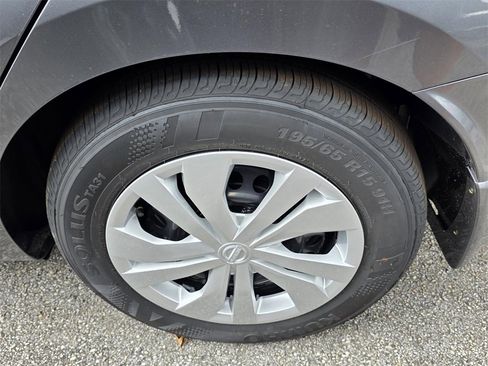 New 2025 Nissan Versa S w/ Trunk Package image 25