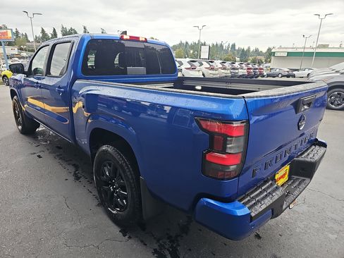 New 2026 Nissan Frontier SV image 3