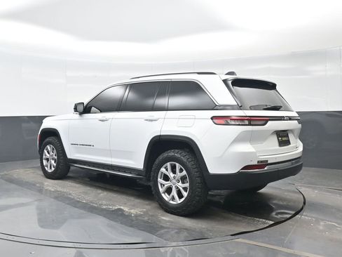 Used 2022 Jeep Grand Cherokee Limited w/ Trailer Tow Prep Group (B) image 4