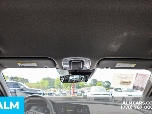 Used 2025 Hyundai Elantra Sport FWD image 55