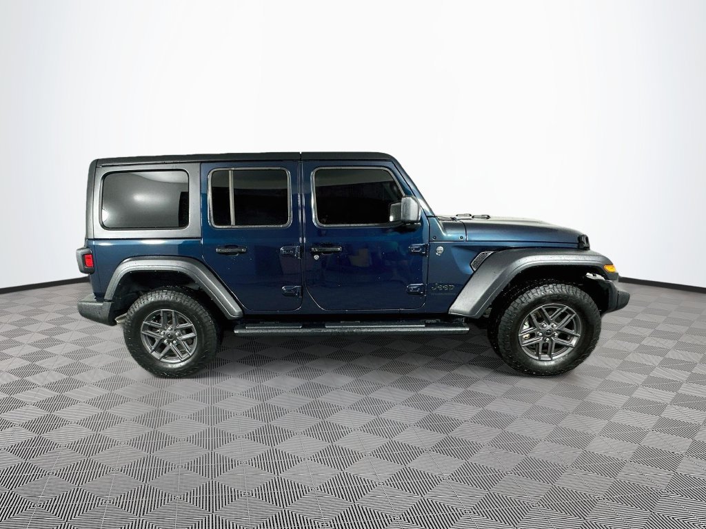 Used 2025 Jeep Wrangler Unlimited Sport AWD/4WD image 11