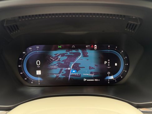 Certified 2023 Volvo XC60 B5 Plus w/ Climate Package image 18