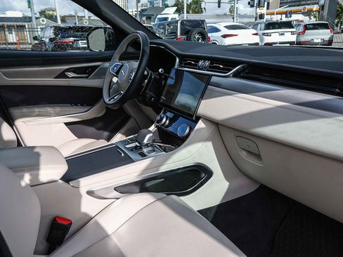 Used 2025 Jaguar F-PACE R-Dynamic S image 16