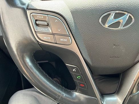 Used 2017 Hyundai Santa Fe Limited AWD/4WD image 16
