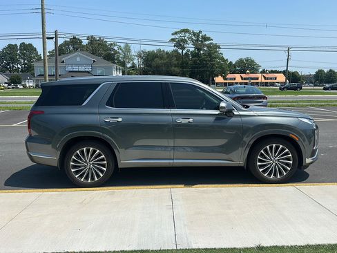 Used 2023 Hyundai Palisade Calligraphy AWD/4WD image 4