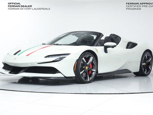 Certified 2025 Ferrari SF90 Spider AWD/4WD image 1