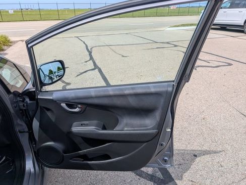 Used 2010 Honda Fit Sport image 4