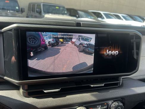 Used 2026 Jeep Wrangler Unlimited Sport AWD/4WD image 27