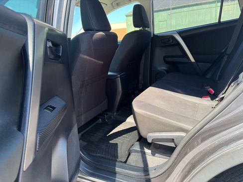 Used 2015 Toyota RAV4 LE AWD/4WD image 11