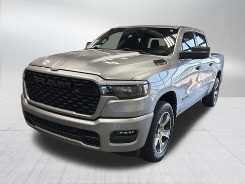 Used 2025 RAM 1500 Tradesman AWD/4WD image 3