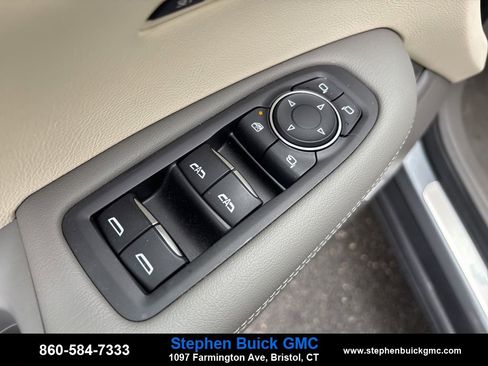 Used 2020 Cadillac XT6 Premium Luxury image 12