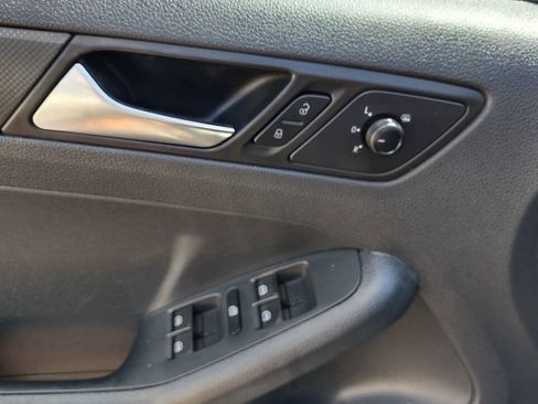 Used 2015 Volkswagen Jetta S FWD image 12