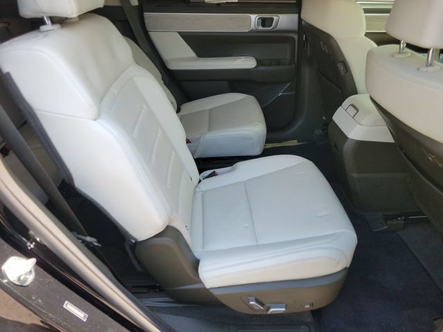 Used 2025 Hyundai Santa Fe Calligraphy AWD/4WD image 32