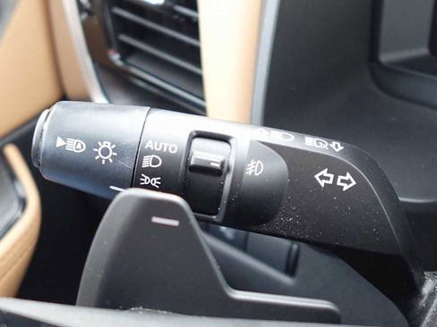 Used 2021 Nissan Rogue Platinum image 50