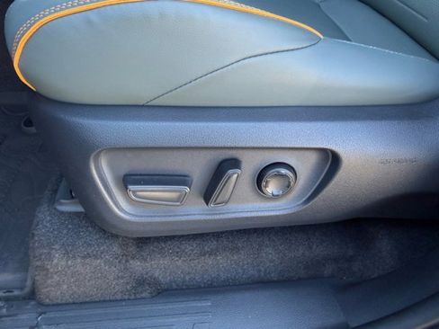 Used 2025 Toyota 4Runner Trailhunter image 11