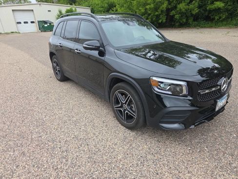 Used 2023 Mercedes-Benz GLB 250 4MATIC image 19