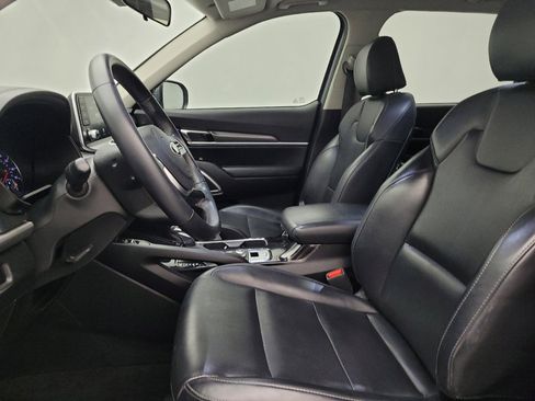 Used 2020 Kia Telluride S w/ S 8 Passenger Seating Package FWD image 17