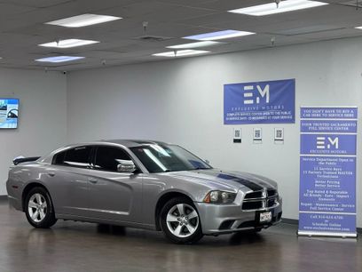 Used 2013 Dodge Charger SE w/ Connectivity Group