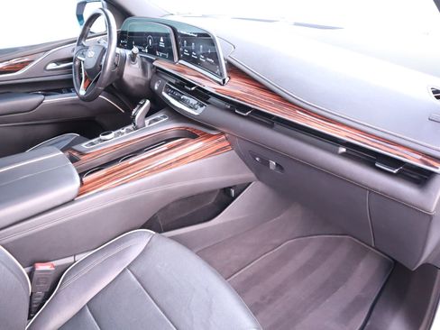 Used 2021 Cadillac Escalade ESV Premium Luxury w/ Driver Assist Tech Package image 56