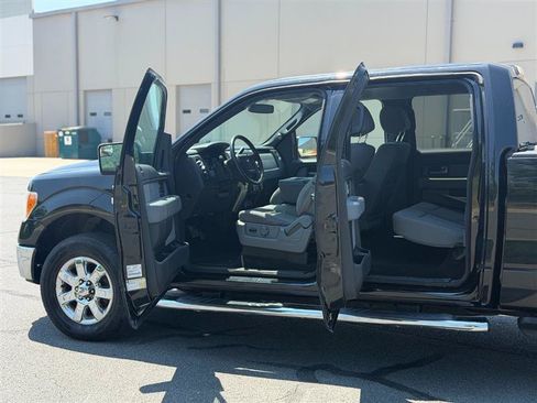 Used 2013 Ford F150 XLT w/ XLT Chrome Pkg AWD/4WD image 9
