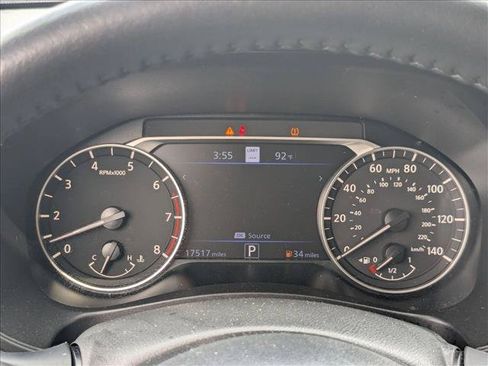 Used 2024 Nissan Altima 2.5 SV w/ SV Premium Package AWD/4WD image 7