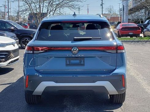 New 2026 Volkswagen Tiguan SE image 4