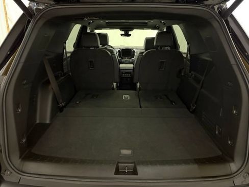 Used 2022 Chevrolet Traverse RS AWD/4WD image 14