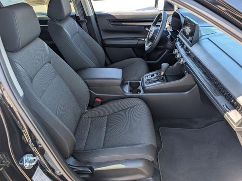 Used 2025 Honda CR-V LX image 8