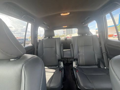 Used 2021 Lexus GX 460 Premium AWD/4WD image 13