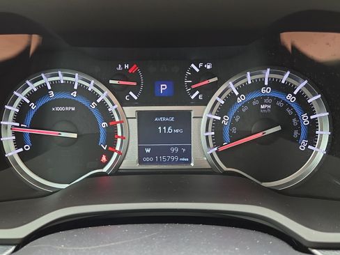 Used 2019 Toyota 4Runner SR5 AWD/4WD image 25