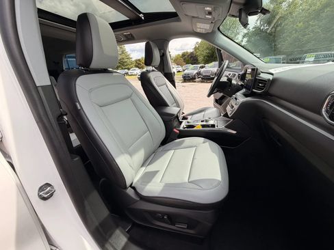 Used 2021 Ford Explorer XLT w/ Equipment Group 202A AWD/4WD image 12