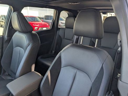 Used 2025 Subaru Forester Touring image 10