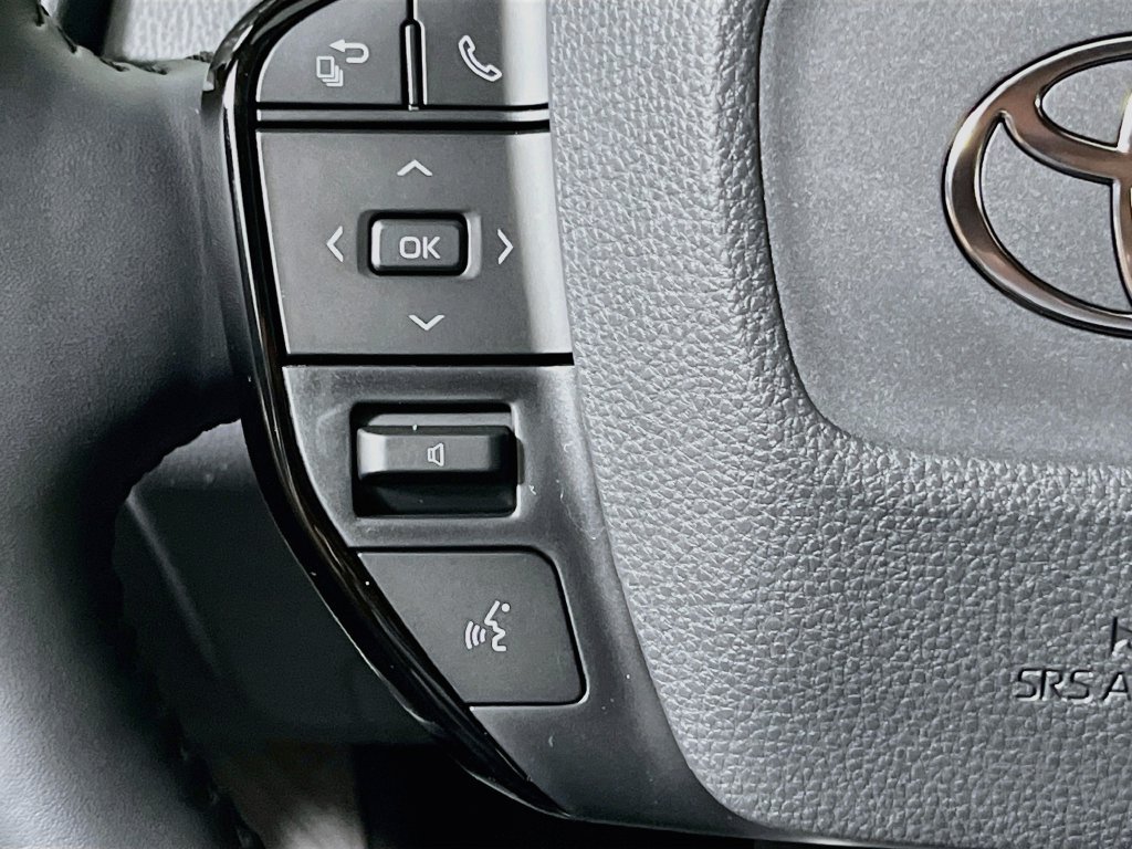 New 2027 Toyota Prius FWD image 16