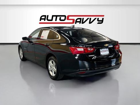 Used 2022 Chevrolet Malibu LS FWD image 5